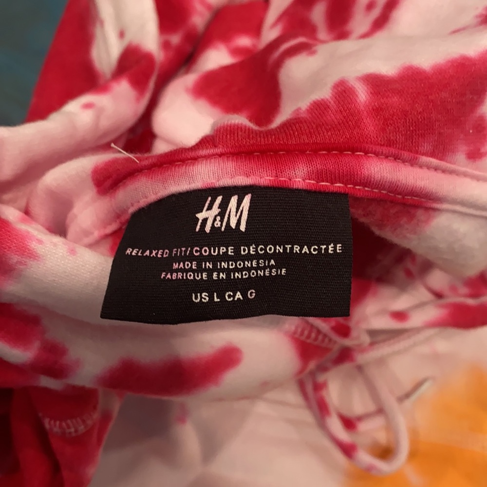 NWOT Men’s Custom Tie Dye H&M Hoodie - Picture 4 of 5